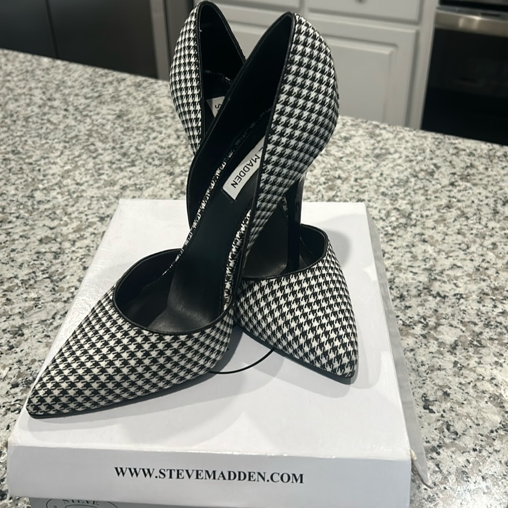 Womens Steven Madden Honstoth